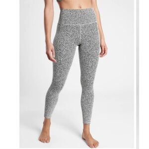 Athleta Salutation Stash II Textured Tights 1x​